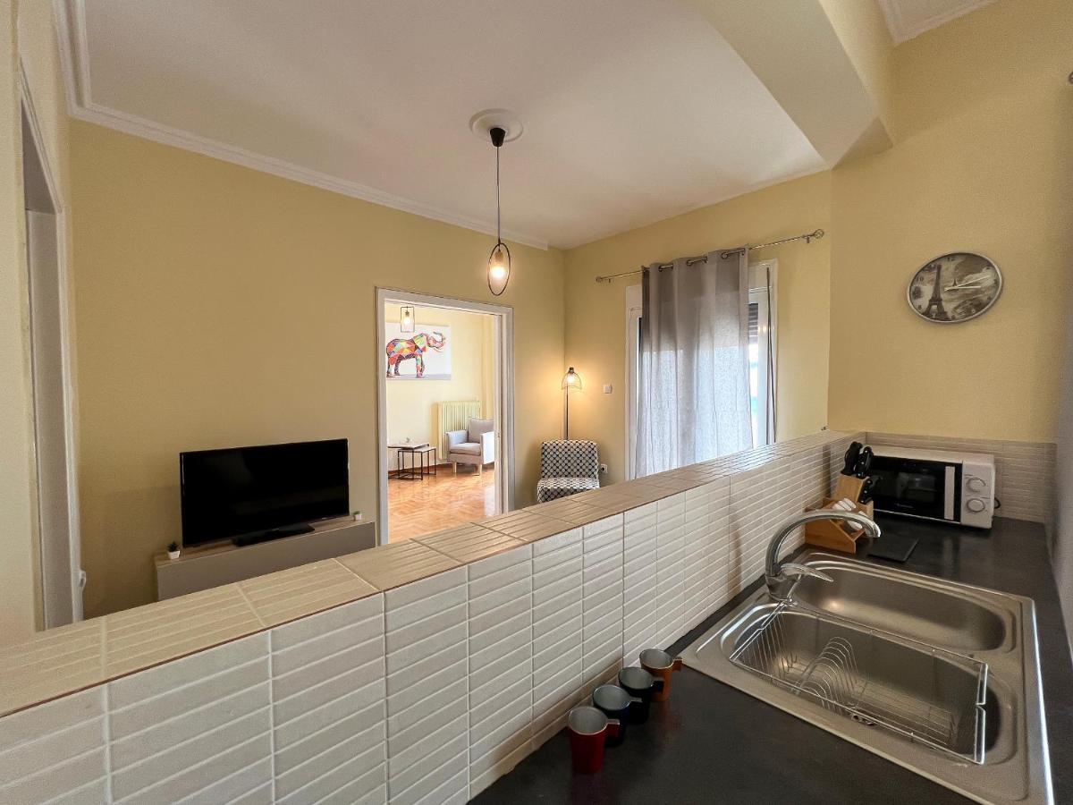 Chiou Spacious 90Sqm Apt In Atena Exterior foto