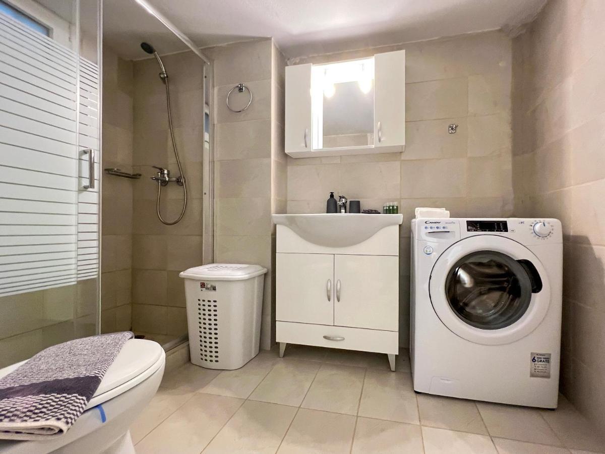 Chiou Spacious 90Sqm Apt In Atena Exterior foto